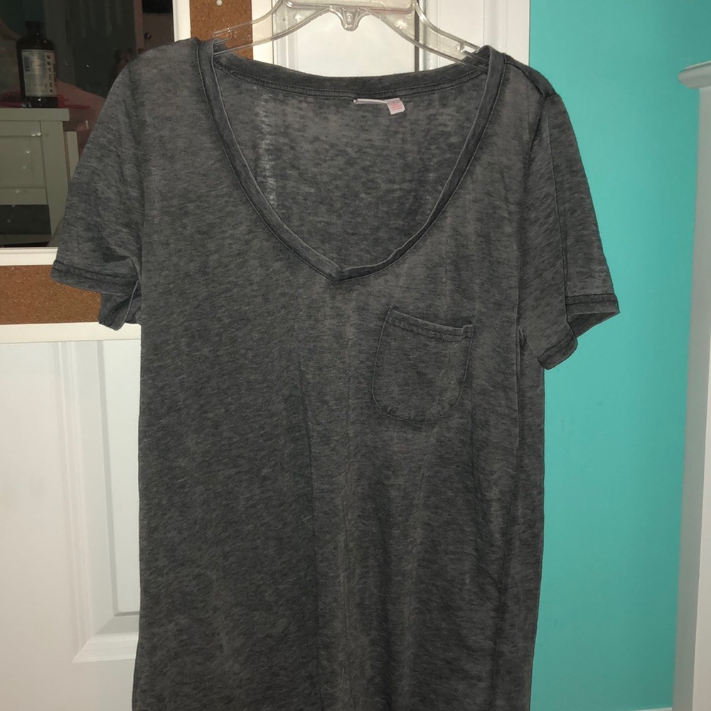 Comfy gray tee